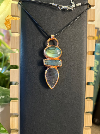 Stacked Lab Pendant