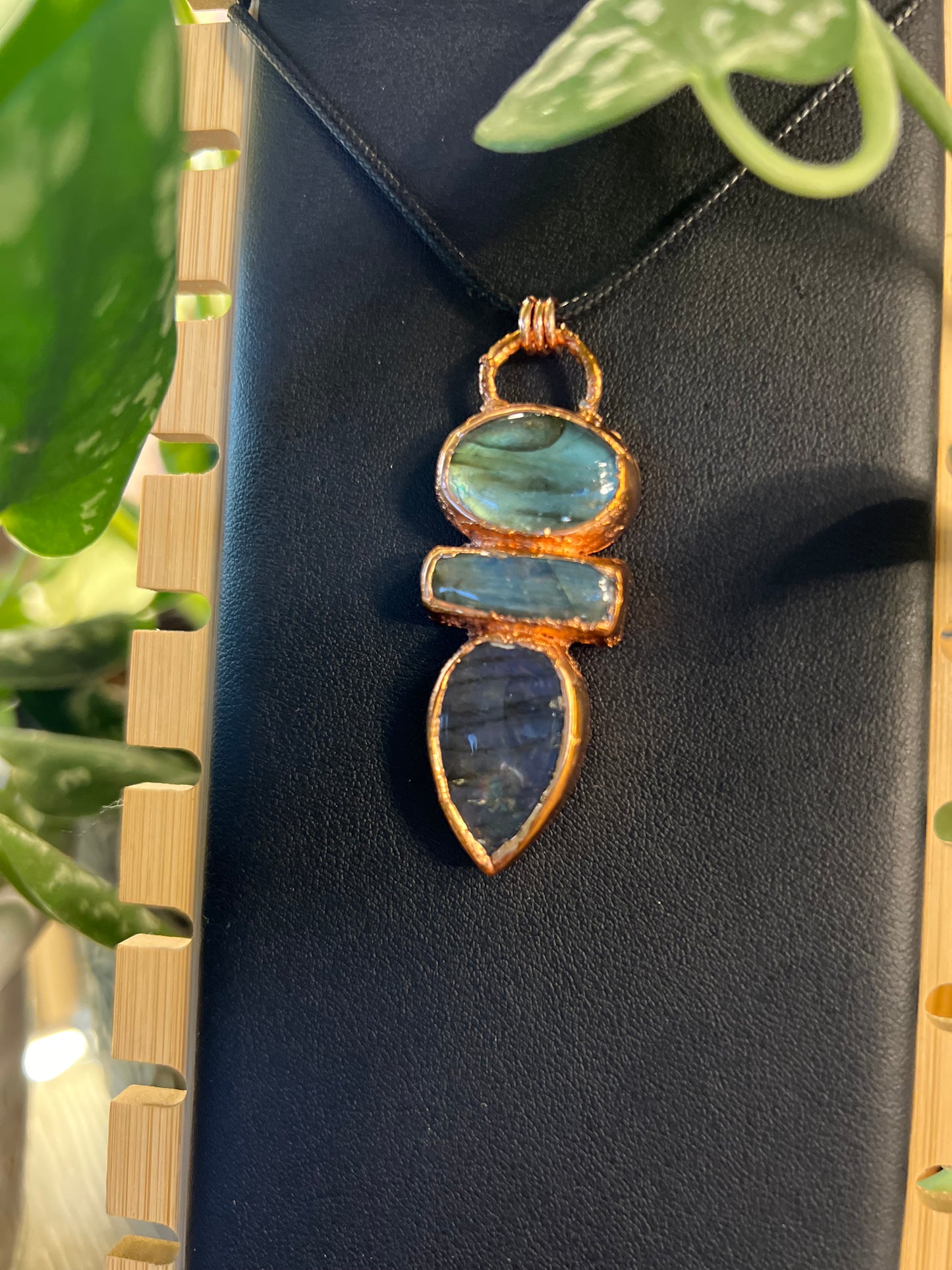 Stacked Lab Pendant