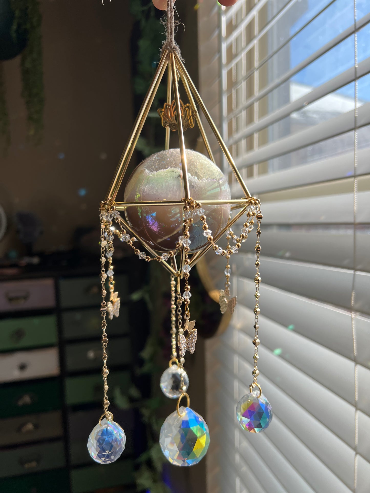 Aura Agate Suncatcher